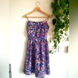 Floral pattern Size small Dress